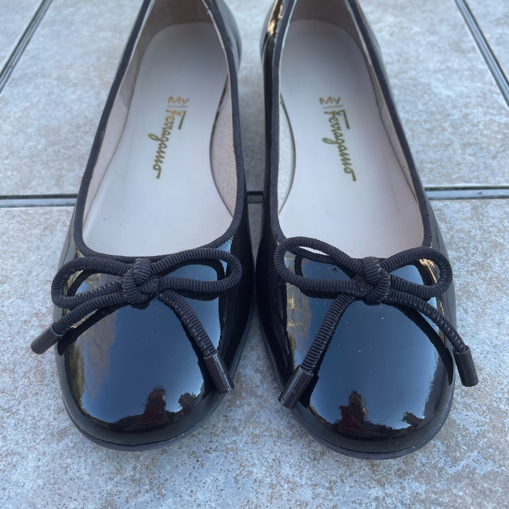 Salvatore Ferragamo Black Patent Leather Ballet Flats - Picture 4 of 14